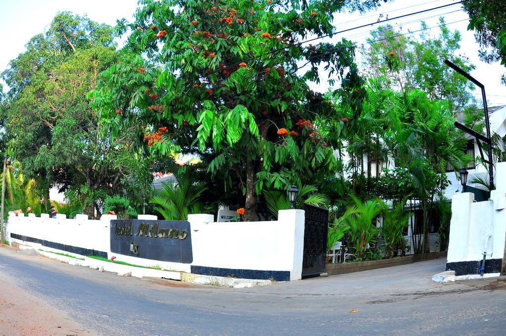 Hotel Milano Tourist Rest à Anurâdhapura Extérieur photo