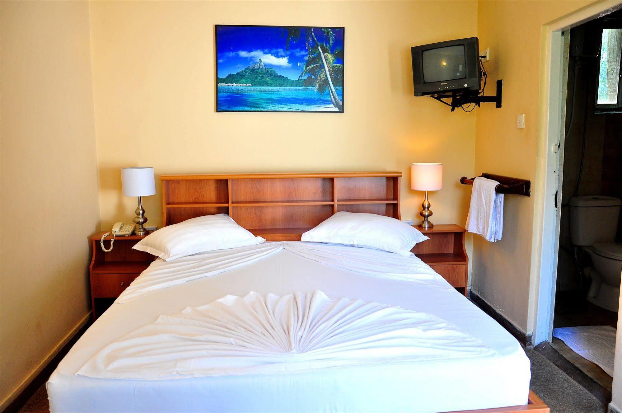 Hotel Milano Tourist Rest à Anurâdhapura Extérieur photo
