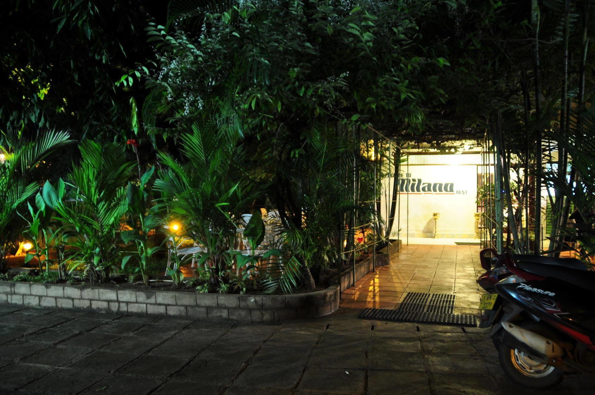 Hotel Milano Tourist Rest à Anurâdhapura Extérieur photo