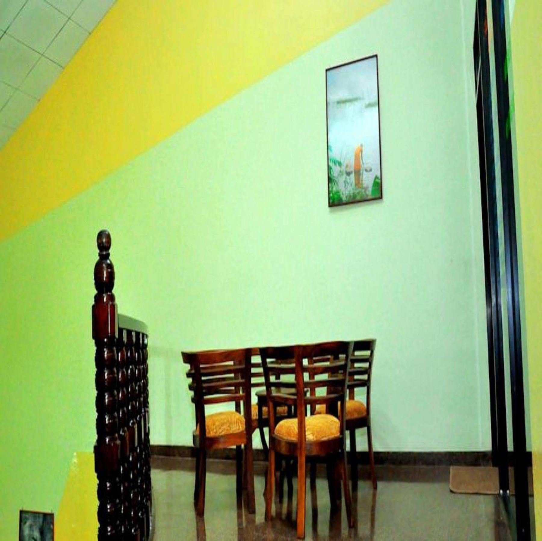 Hotel Milano Tourist Rest à Anurâdhapura Extérieur photo