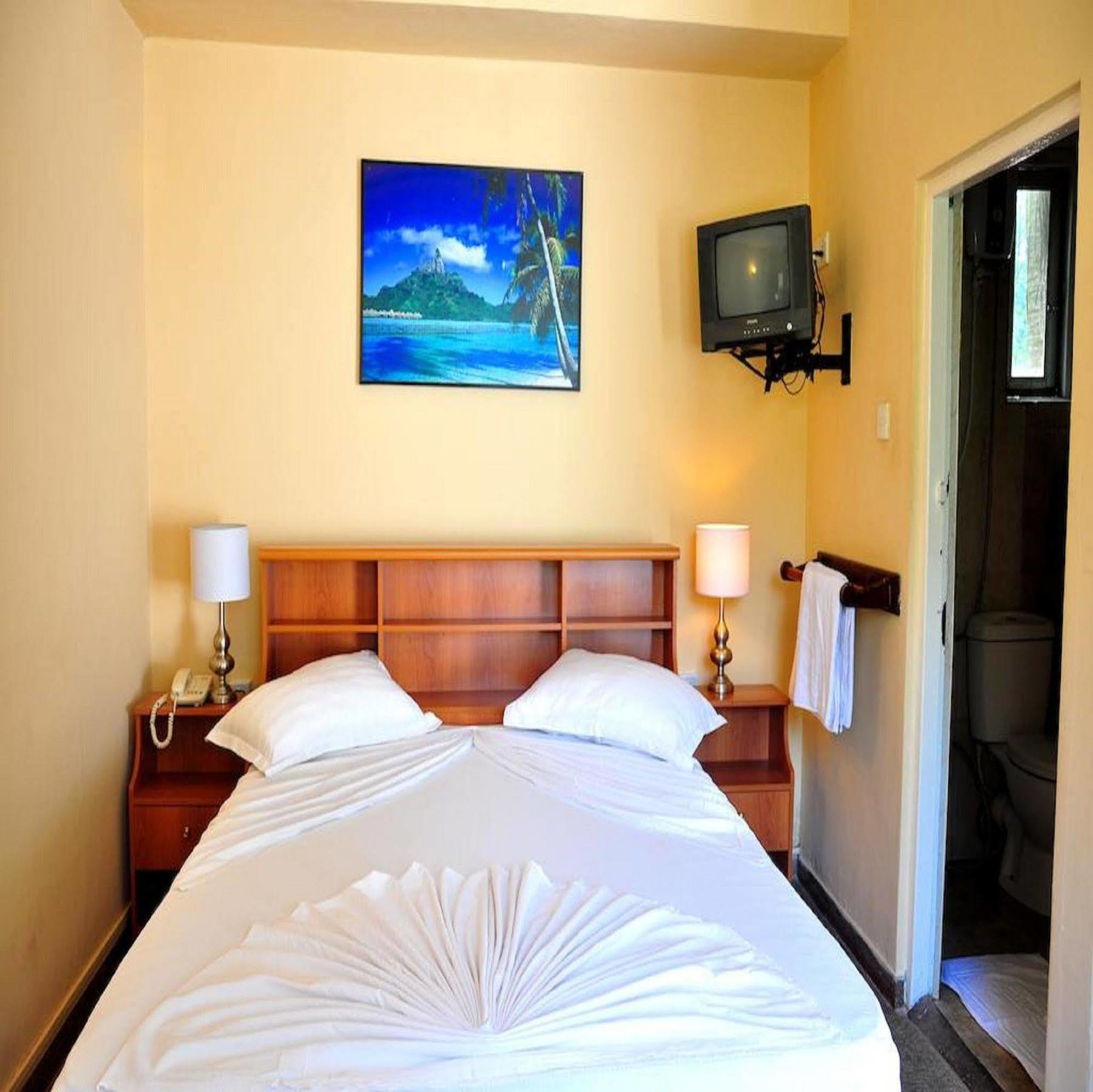 Hotel Milano Tourist Rest à Anurâdhapura Extérieur photo