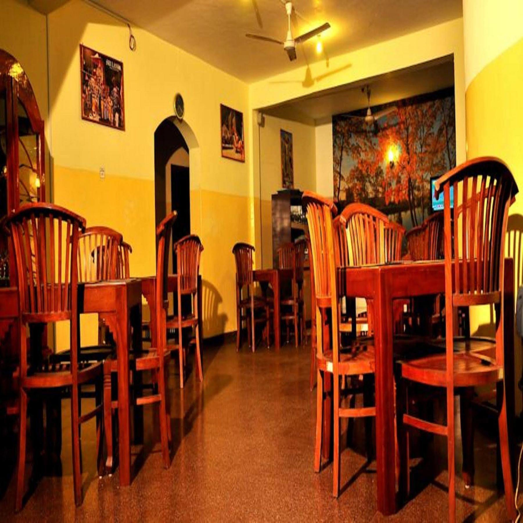 Hotel Milano Tourist Rest à Anurâdhapura Extérieur photo